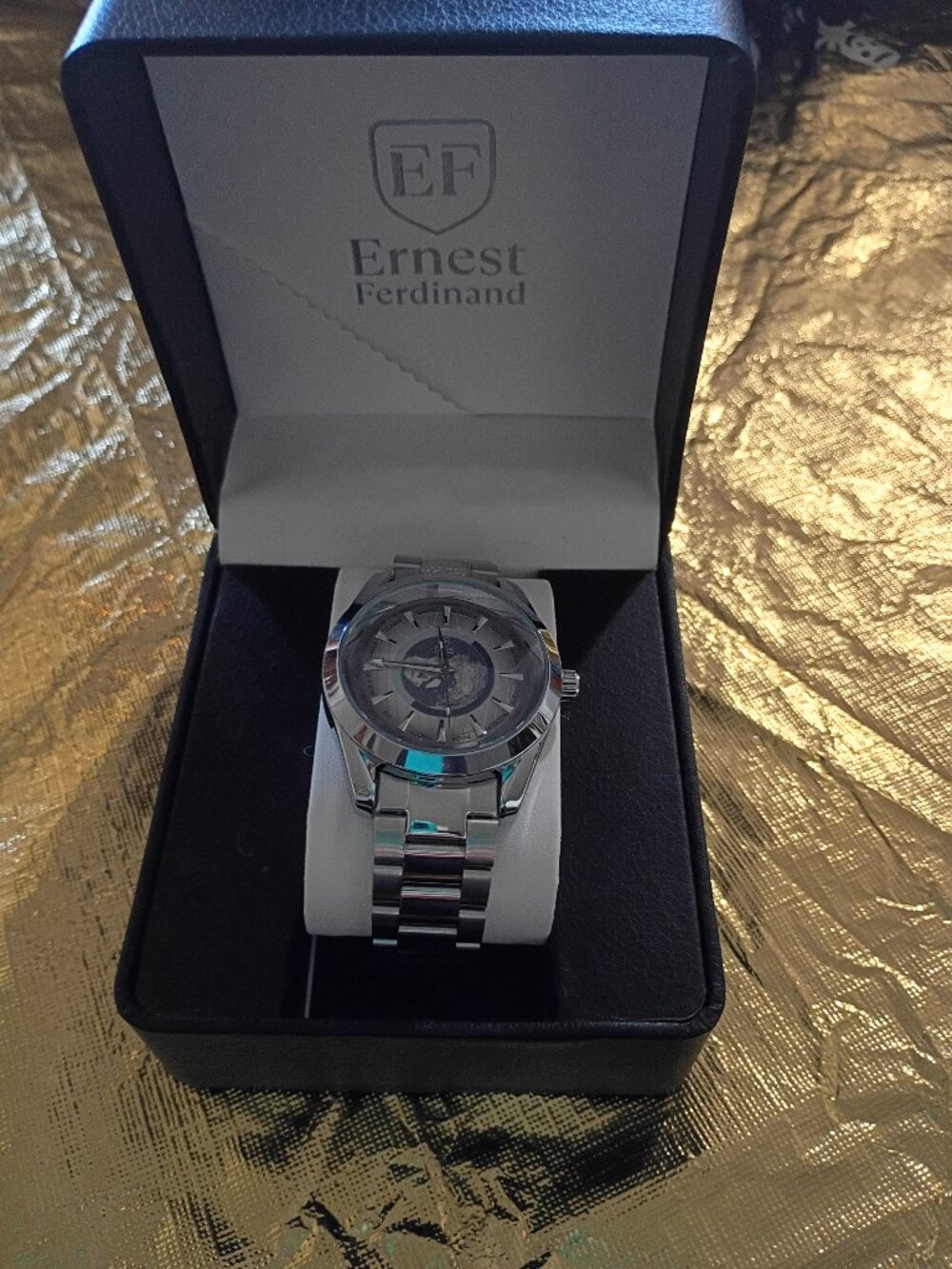 NWOT Ernest Ferdinand Men's Watch